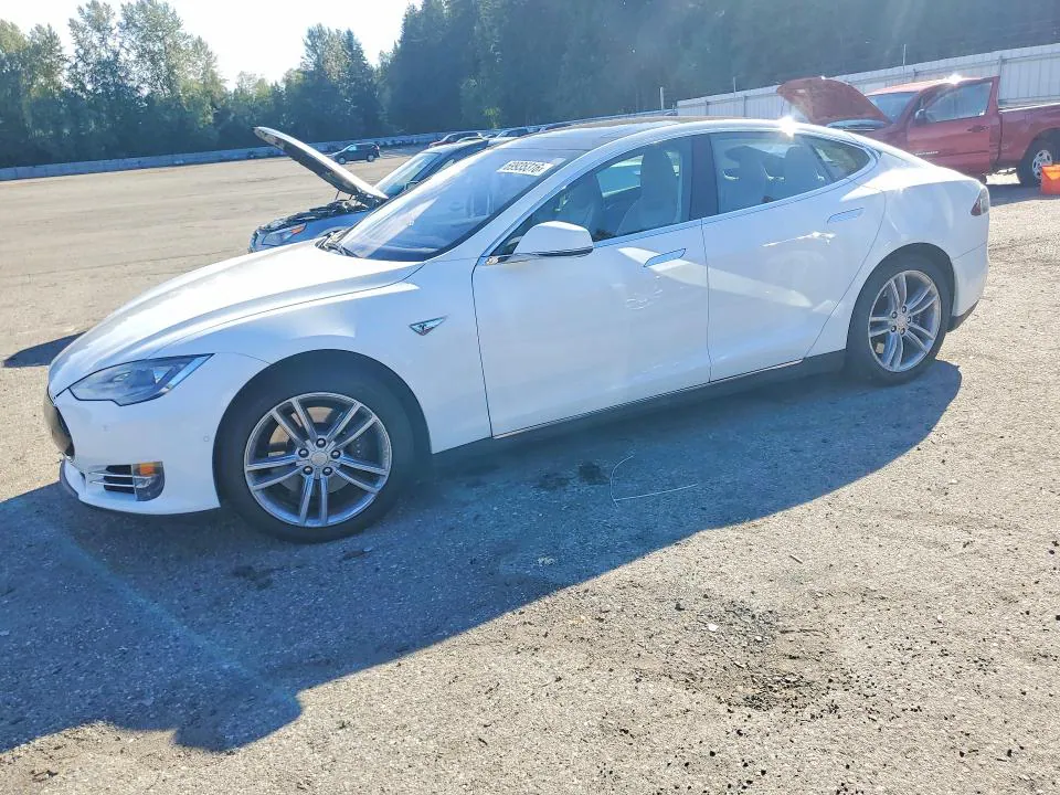 2014 Tesla MODEL S VIN 5YJSA1H13EFP55936 фото 1