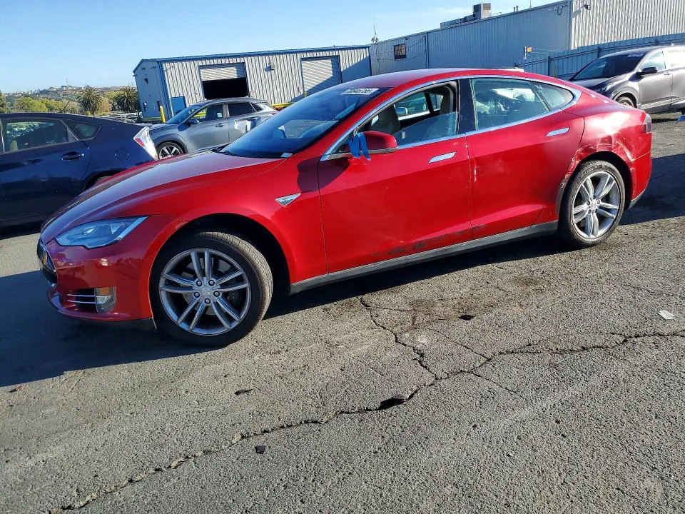 2014 Tesla MODEL S VIN 5YJSA1H17EFP30571 фото 1