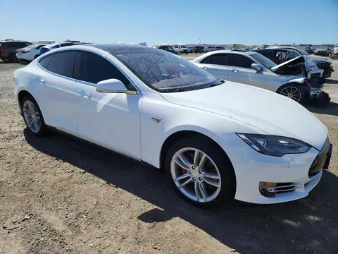 2014 Tesla MODEL S VIN 5YJSA1S11EFP47911 фото 4