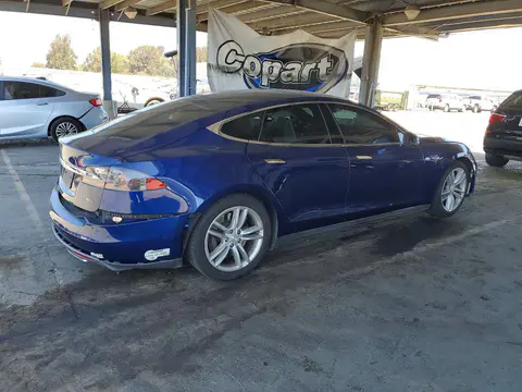 2015 Tesla MODEL S VIN 5YJSA1E25FF119758 фото 3