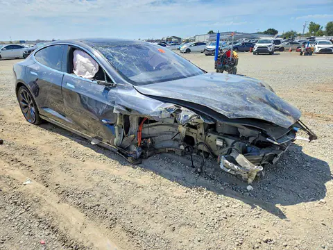 2016 Tesla MODEL S VIN 5YJSA1E28GF154960 фото 4