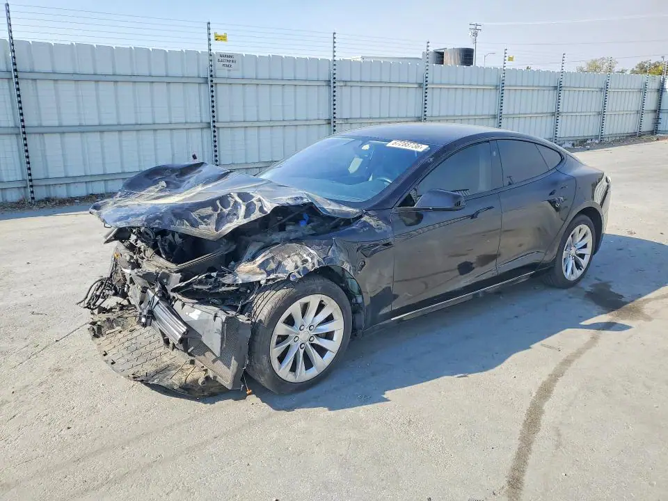5YJSA1E14GF174940 Tesla Model S 2016 — повреждение Передняя часть, фото до ремонта
