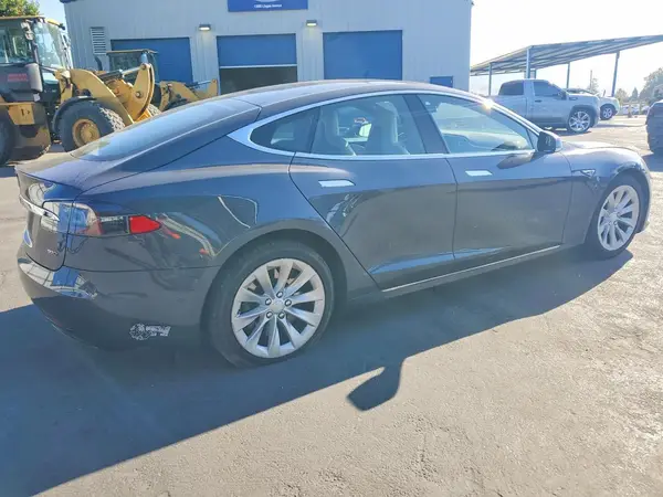 5YJSA1E23GF152680 — 2016 Tesla Model S, фото 3 с аукциона Copart, Передняя часть