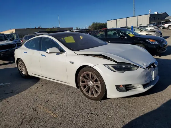 5YJSA1E26GF142323 — 2016 Tesla Model S, фото 4 с аукциона Copart, Передняя часть