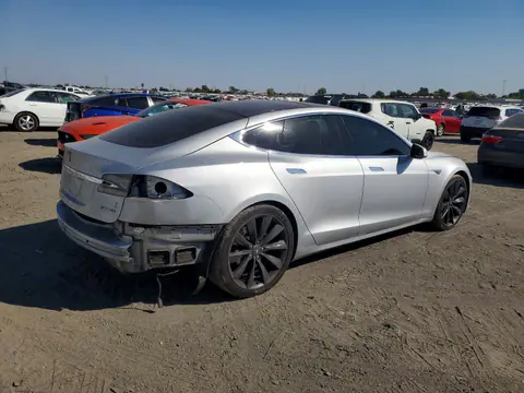 2016 Tesla MODEL S VIN 5YJSA1E28GF151718 фото 3