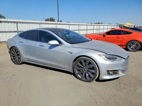 2016 Tesla MODEL S VIN 5YJSA1E28GF151718 фото 4