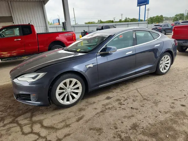 5YJSA1E22HF205189 — 2017 Tesla Model S, Передняя часть (Front End), фото до ремонта