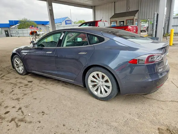 5YJSA1E22HF205189 — 2017 Tesla Model S, фото 2 с аукциона Copart, Передняя часть
