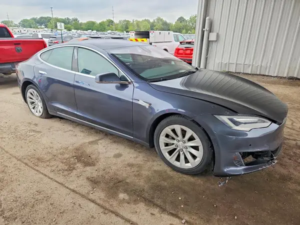 5YJSA1E22HF205189 — 2017 Tesla Model S, фото 4 с аукциона Copart, Передняя часть