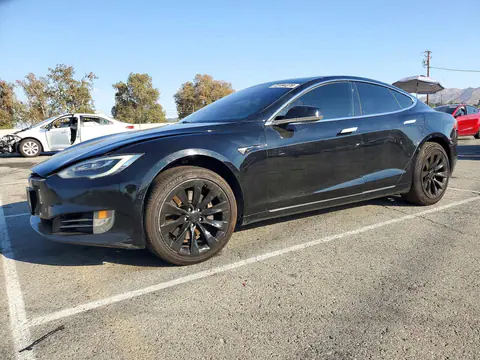 5YJSA1E11HF231127 — 2017 Tesla Model S, Мелкие вмятины и царапины, фото до ремонта