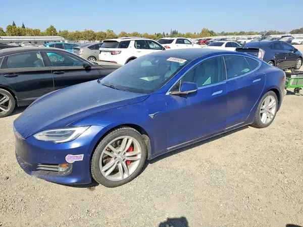 5YJSA1E4XJF289821 — 2018 Tesla Model S, Боковая часть (Side), фото до ремонта