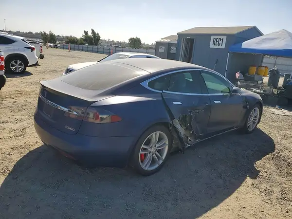 5YJSA1E4XJF289821 — 2018 Tesla Model S, фото 3 с аукциона Copart, Боковая часть