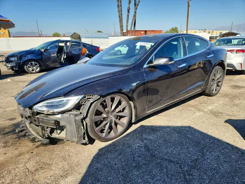 5YJSA1E28JF272773 — 2018 Tesla Model S, Передняя часть (Front End), фото до ремонта