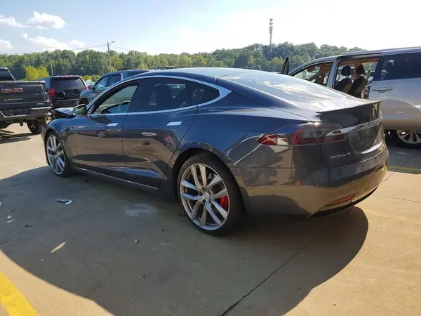 5YJSA1E44KF301110 — 2019 Tesla Model S, фото 2 с аукциона Copart, Передняя часть