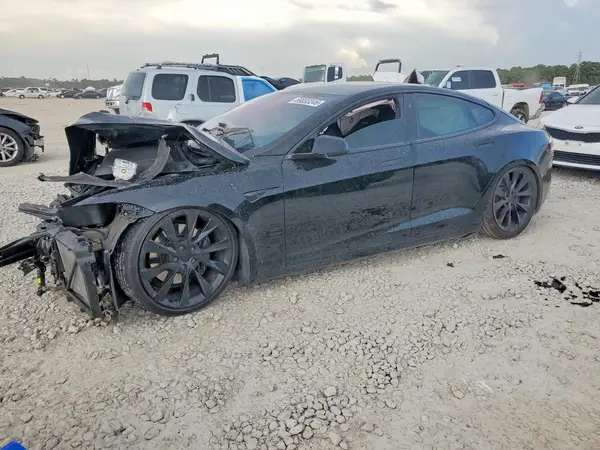 5YJSA1E25KF336687 — 2019 Tesla Model S, Передняя часть (Front End), фото до ремонта