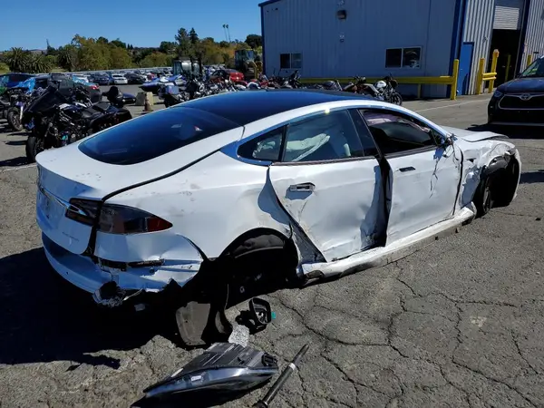 5YJSA1E27LF415814 — 2020 Tesla Model S, фото 3 с аукциона Copart 25.09.2026, Задняя часть