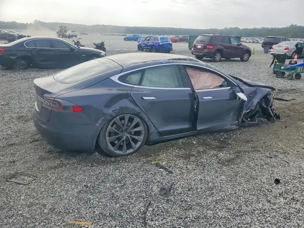 5YJSA1E21MF424607 — 2021 Tesla Model S, фото 3 с аукциона Copart, Опрокидывание