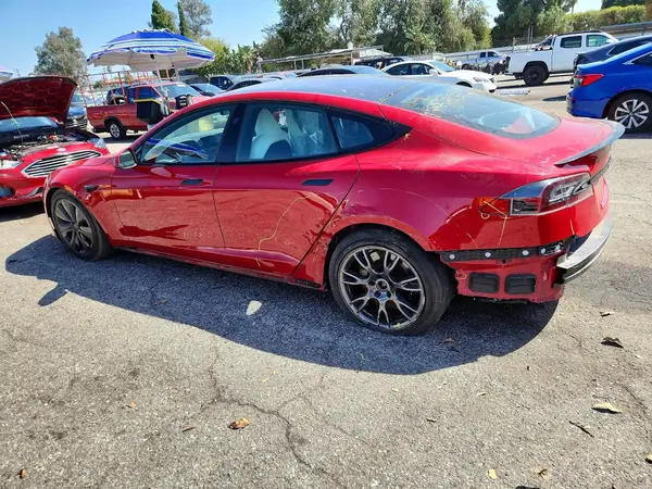5YJSA1E61NF470636 — 2022 Tesla Model S, фото 2 с аукциона Copart, Задняя часть