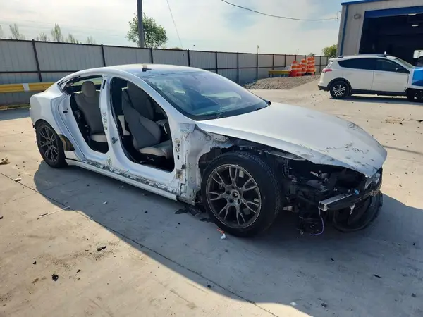 5YJSA1E50NF459277 — 2022 Tesla Model S, фото 4 с аукциона Copart, Боковая часть
