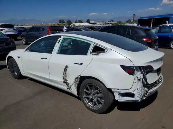 5YJ3E1EA8NF317247 — 2022 Tesla Model S, фото 2 с аукциона Copart, Задняя часть