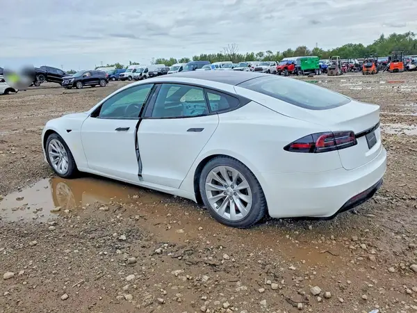 5YJSA1E5XPF522078 — 2023 Tesla Model S, фото 2 с аукциона Copart, Подтопление