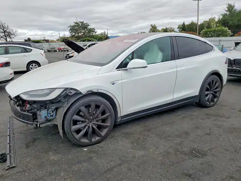 5YJXCBE24GF021473 — 2016 Tesla Model X, Передняя часть (Front End), фото до ремонта