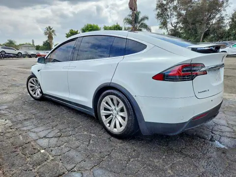 2016 Tesla MODEL X VIN 5YJXCDE24GF026216 фото 2