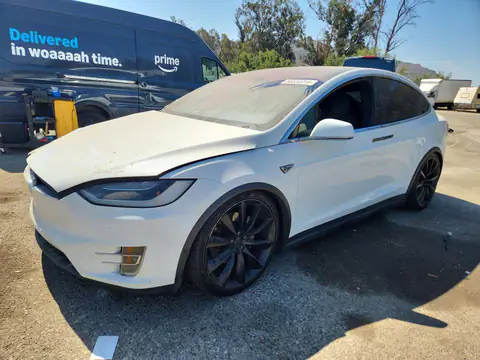 5YJXCBE25GF007842 — 2016 Tesla Model X, Передняя часть (Front End), фото до ремонта