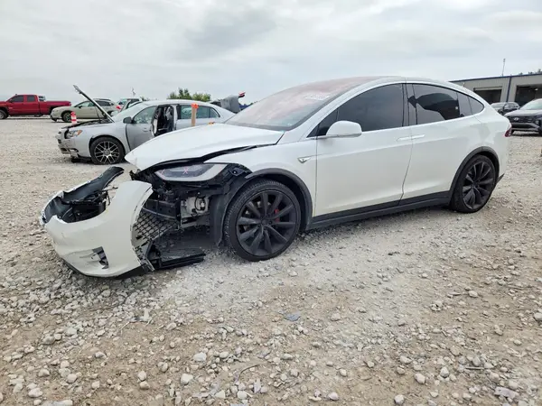 5YJXCBE41GFS00247 — 2016 Tesla Model X, Передняя часть (Front End), фото до ремонта