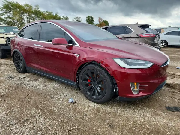 5YJXCBE42GFS00337 — 2016 Tesla Model X, фото 4 с аукциона Copart 13.10.2026, Передняя часть