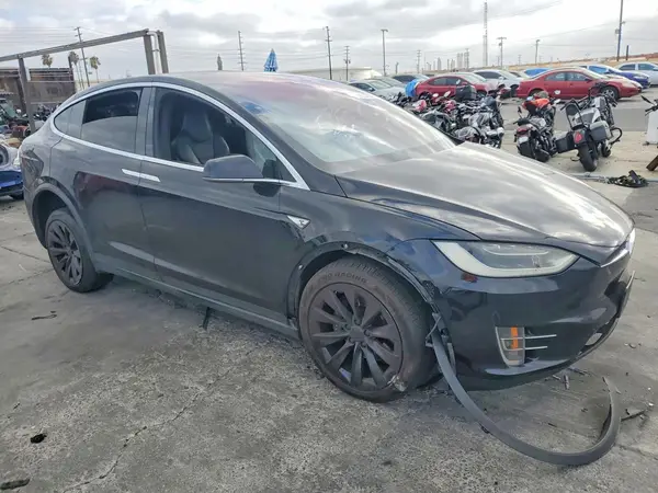 5YJXCBE20GF008087 — 2016 Tesla Model X, фото 4 с аукциона Copart 30.09.2026, Передняя часть
