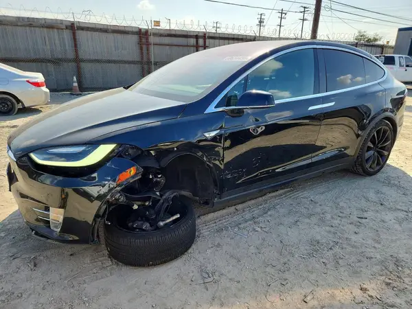 5YJXCAE25GF006488 — 2016 Tesla Model X, Передняя часть (Front End), фото до ремонта