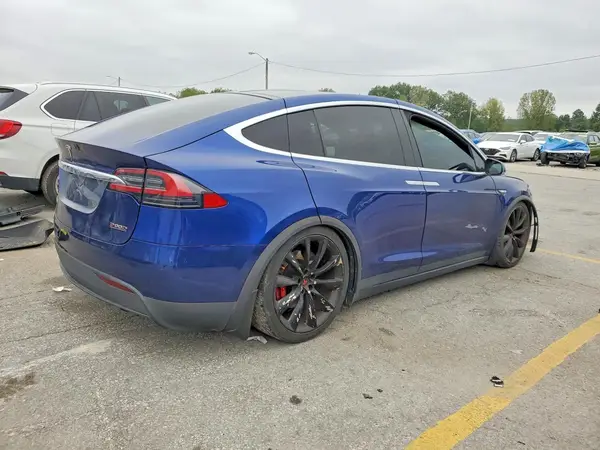 5YJXCAE47GFS00375 — 2016 Tesla Model X, фото 3 с аукциона Copart 08.10.2026, Передняя часть