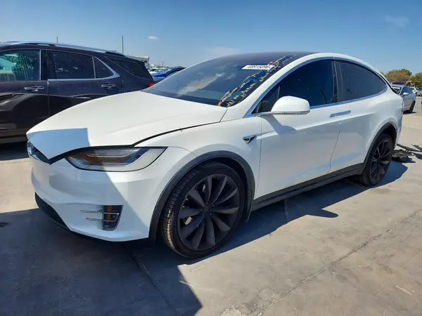 5YJXCBE24HF075714 — 2017 Tesla Model X, Задняя часть (Rear End), фото до ремонта