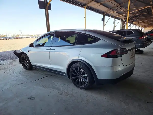 2017 TESLA MODEL X VIN 5YJXCBE21HF035655 фото 2