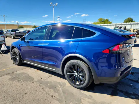 2017 Tesla Model X VIN 5YJXCBE27HF053979 фото 2