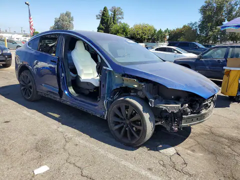 5YJXCAE27JF115946 — 2018 Tesla Model X, фото 4 с аукциона Copart 13.10.2026, Передняя часть