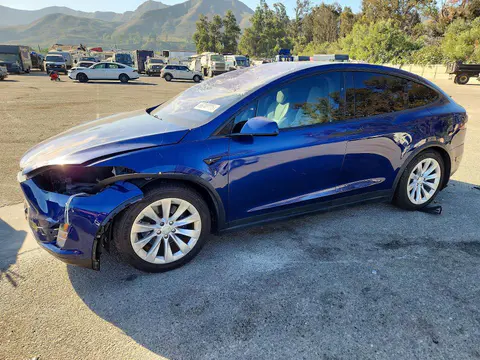 5YJXCDE27JF140492 — 2018 Tesla Model X, Крыша (Top/Roof), фото до ремонта