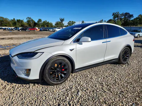 5YJXCBE43KF203305 — 2019 Tesla Model X, Подтопление, фото до ремонта