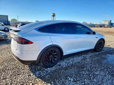 2019 Tesla Model X VIN 5YJXCBE43KF203305 фото 3