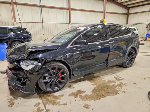 5YJXCBE44KF185705 — 2019 Tesla Model X, Передняя часть, фото до ремонта