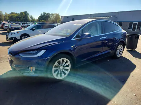 5YJXCAE21KF185752 — 2019 Tesla Model X, Подтопление, фото до ремонта