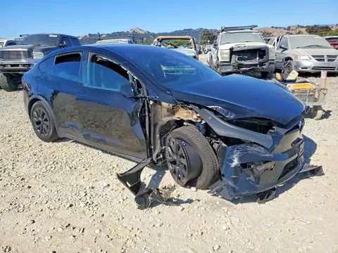 7SAXCAE53PF386380 — 2023 Tesla Model X, фото 4 с аукциона Copart 13.10.2026, Передняя часть