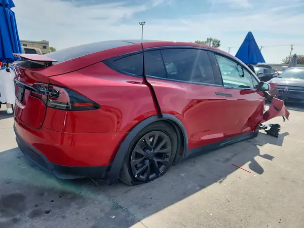 7SAXCBE5XPF365841 — 2023 Tesla Model X, фото 3 с аукциона Copart, Передняя часть