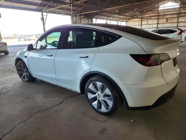 2020 TESLA MODEL Y VIN 5YJYGDEE7LF023680 фото 2