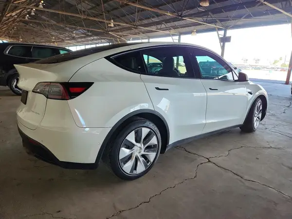 2020 TESLA MODEL Y VIN 5YJYGDEE7LF023680 фото 3