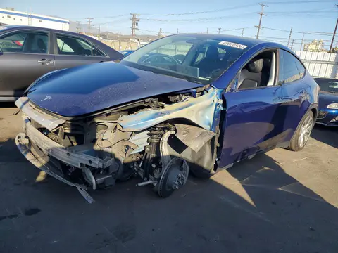 5YJYGDEE8LF053853 — 2020 Tesla Model Y, Передняя часть (Front End), фото до ремонта