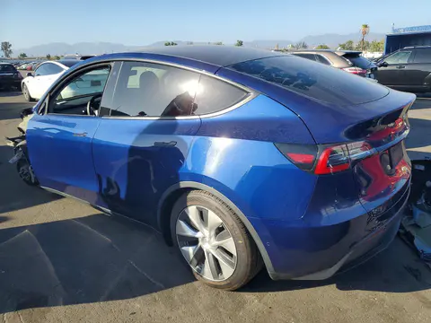 2020 Tesla Model Y VIN 5YJYGDEE8LF053853 фото 2