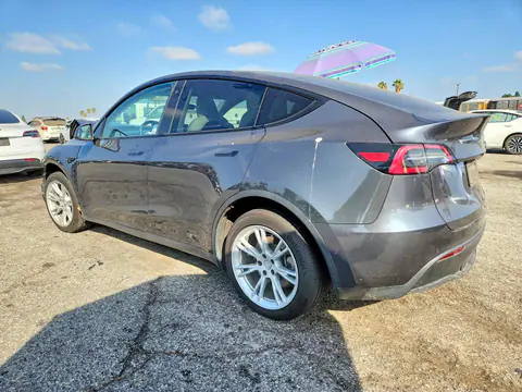 2020 Tesla Model Y VIN 5YJYGDEE9LF021977 фото 2