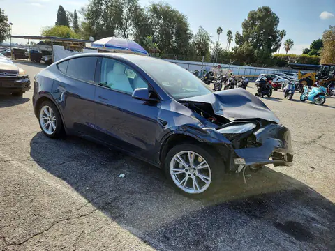 2020 Tesla Model Y VIN 5YJYGDEE9LF021977 фото 4
